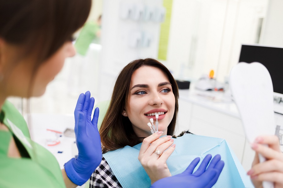 Do You Need Porcelain Dental Veneers?