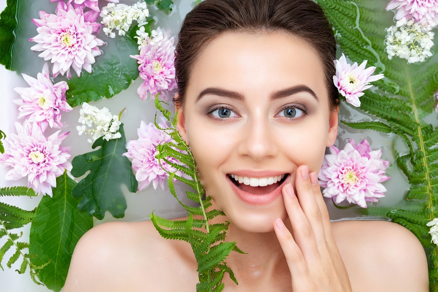 Professional Teeth Whitening in Yuma: Is It Worth It?